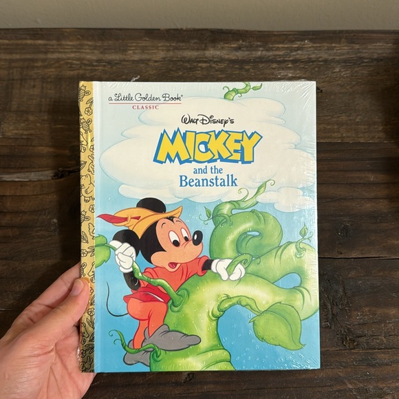 Little Golden Books (New)-Set of 3- Walt Disney’s  Classics & Stars Wars-New - Picture 3 of 6